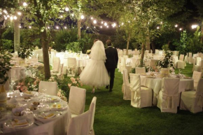 Отель Masseria Protomastro Hotel  Гравина-Ин-Пулья